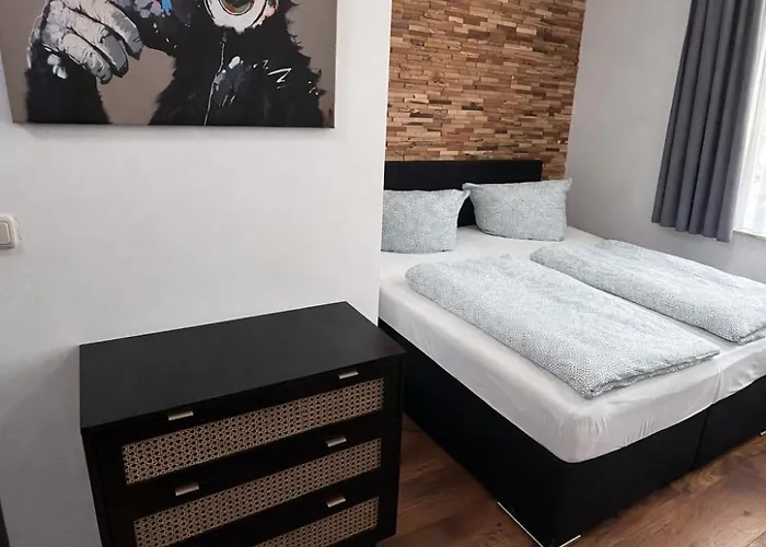 Guest-nest Apartment *